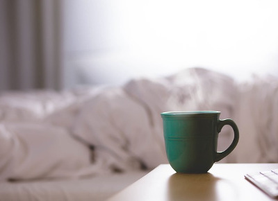 究極に簡単で手軽な白湯健康法_朝起きてすぐに飲むのが効果的